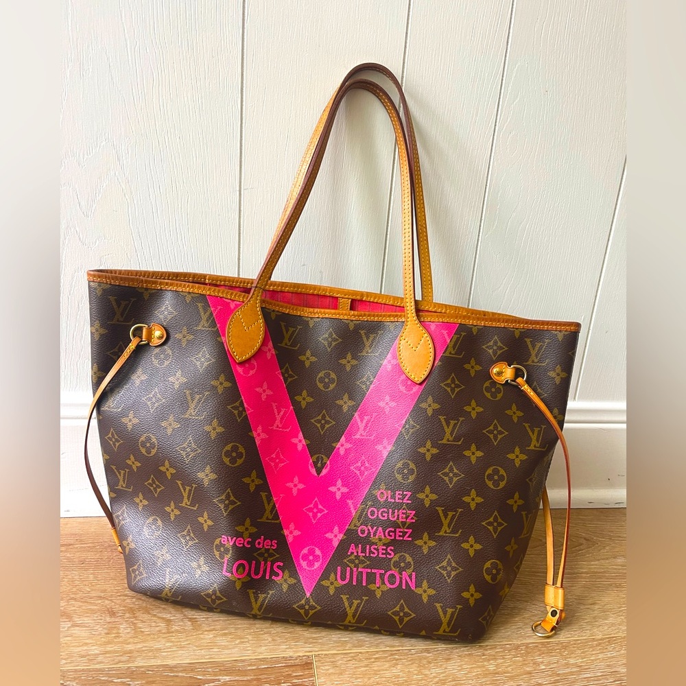 Beautiful authentic Louis Vuitton neverfull pink v limited edition!